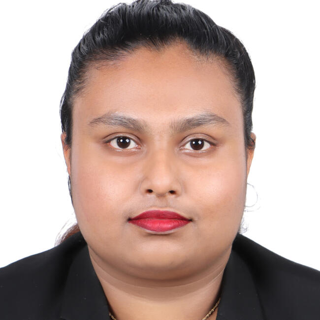 Babysitter in Dubai: Sachini