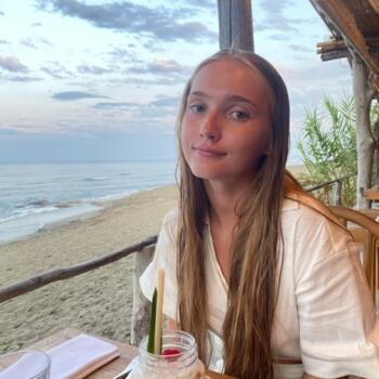 Babysitter in Biarritz: Ema