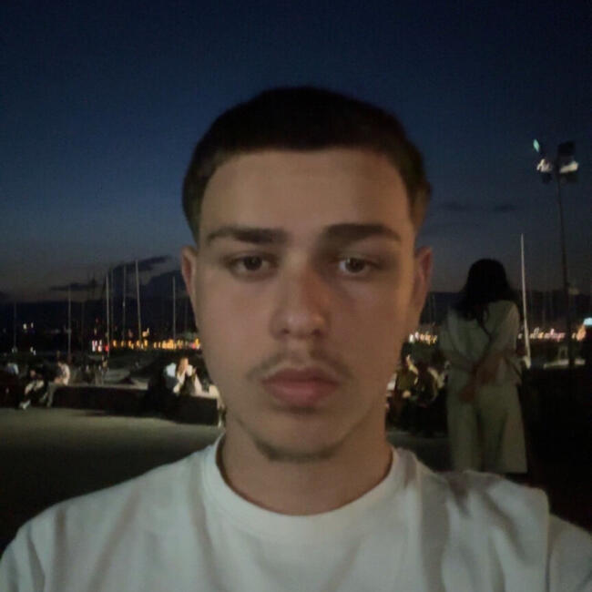 Babysitter a Meyrin: Dion