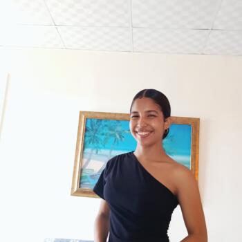 Niñera en Playa Leona: Melanie