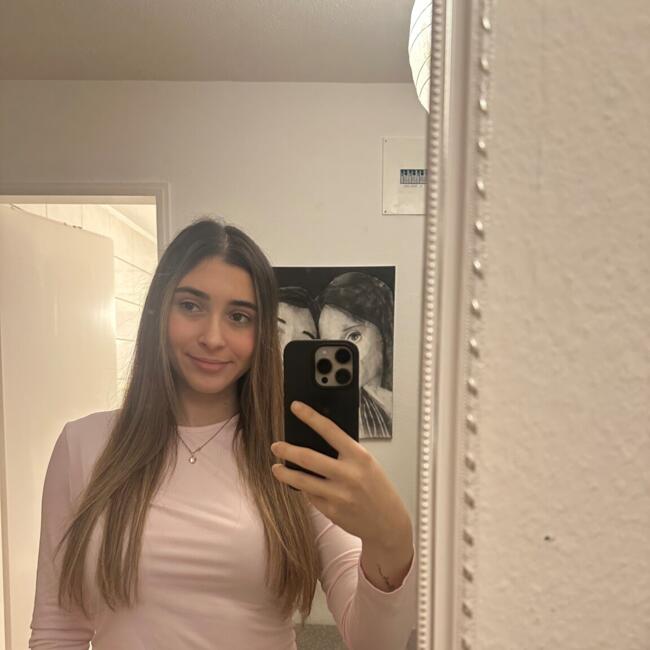 Babysitter in Oetwil: Mariana