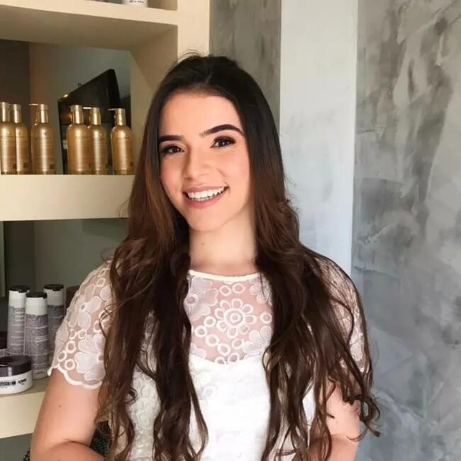 Babysitter in Caruaru: Letícia