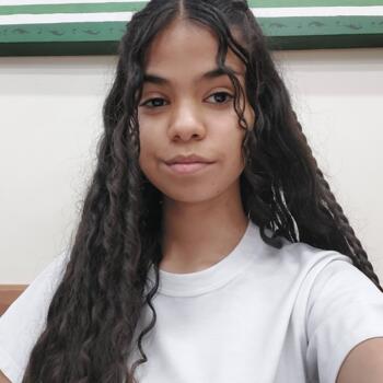 Babysitter in São José do Rio Preto: Laura