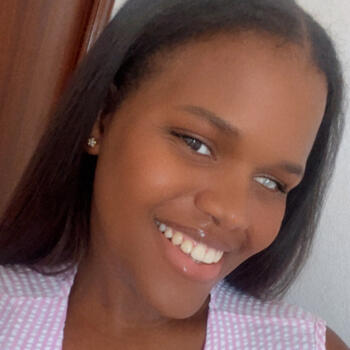 Babysitter em Arrentela: Djena
