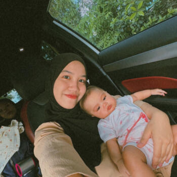 Babysitting job in Pasir Gudang: babysitting job Farah