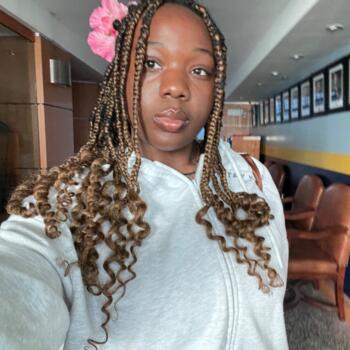 Babysitter Oshawa: Ineife