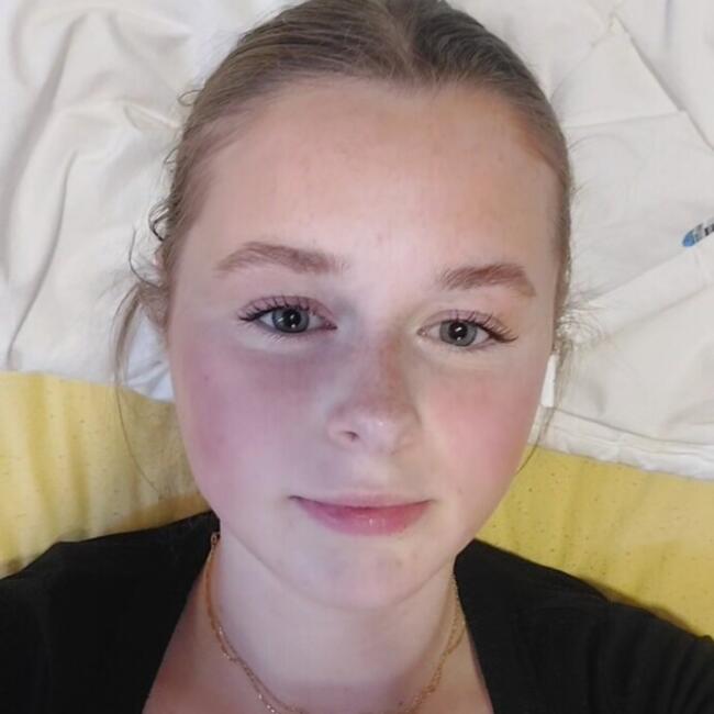 Babysitter in Melbourne: Freya