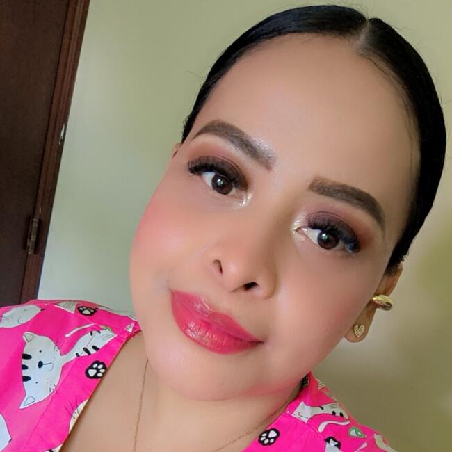Babysitter in Managua: Ruby