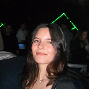 Babysitter in Dos Hermanas: Clara