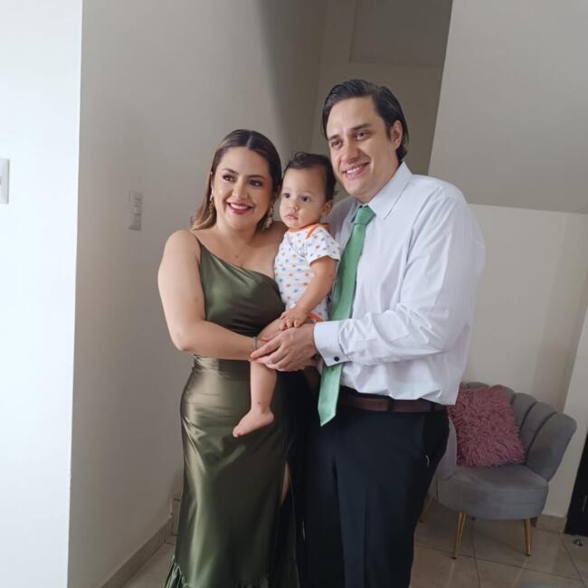 Trabajo para niñera en Samborondón: David
