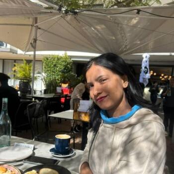 Babysitter Perth: Rewati