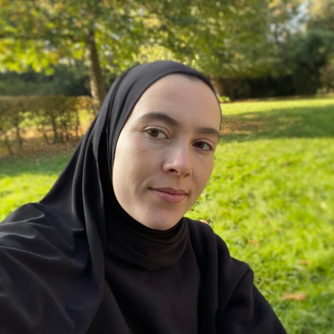 Babysitter in La Louvière: Hasnae