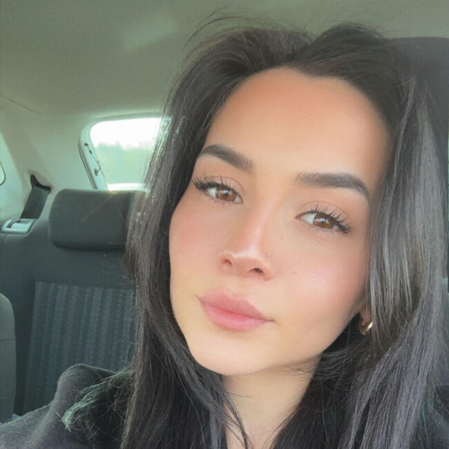 Babysitter in Ixelles-Elsene: Esra