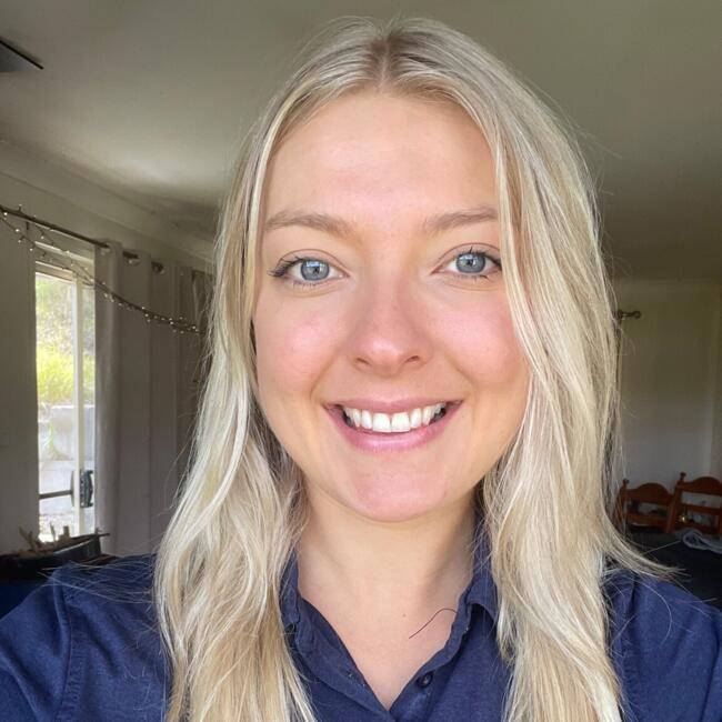 Babysitter in Brisbane: Laetitia