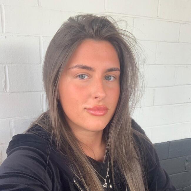 Babysitter in Bolton: Scarlett