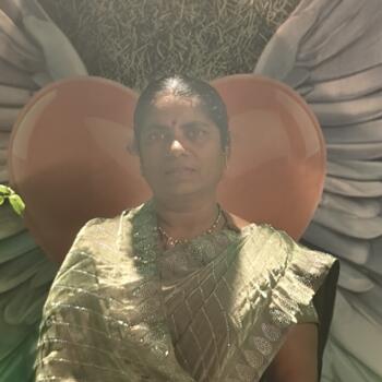 पुणे में आया: Minakshi