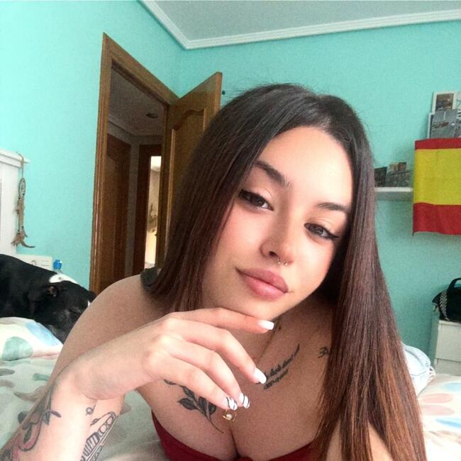 Canguro en Gijón: Yaiza