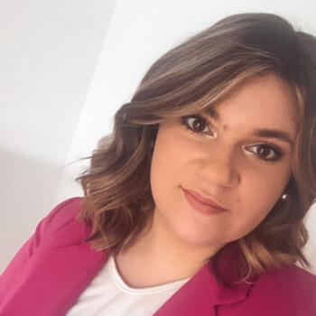 Babysitter in Saint-Sever: Nina