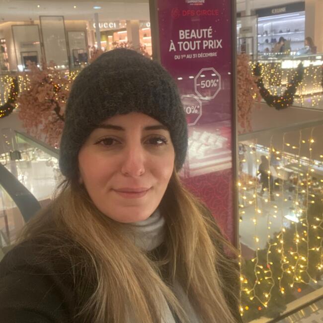 Babysitter in Paris: Imane