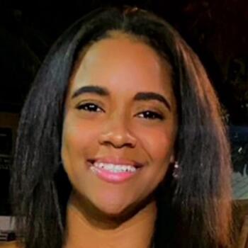 Babysitter Niterói: Jullya