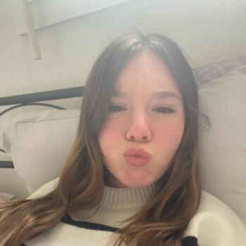 Babysitter in Quetigny: Mary