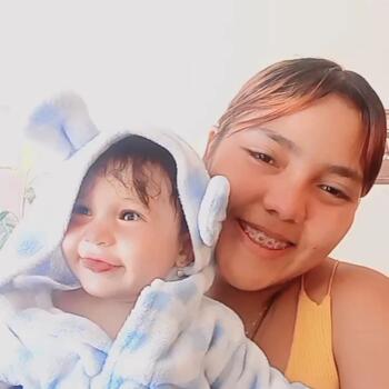 Babysitter in Manta: Gaby