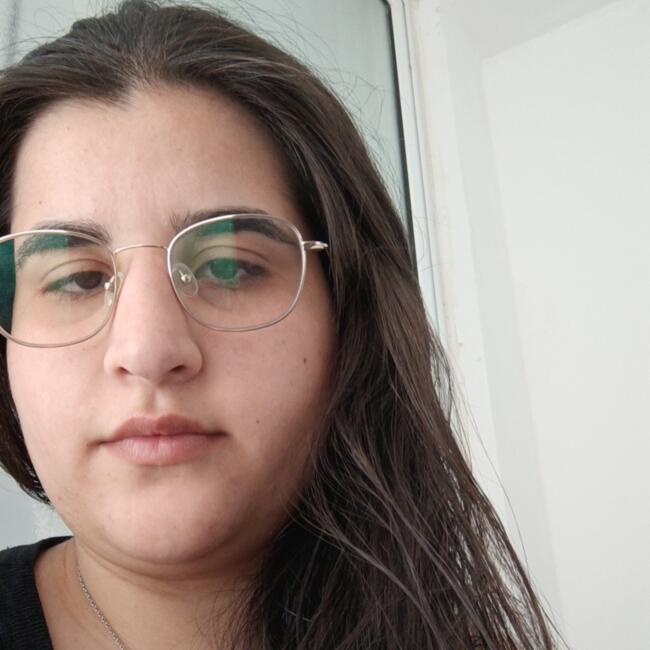 Babysitter in Holon: יפית