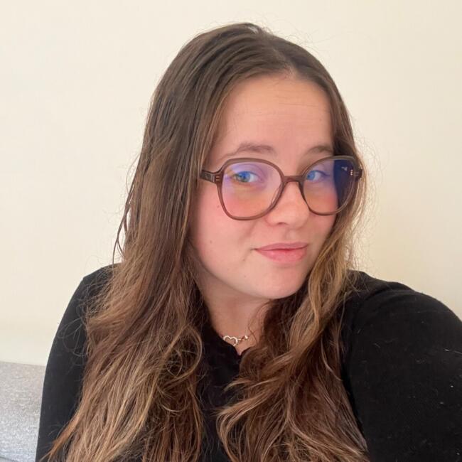 Babysitter in Combrit: Alexane