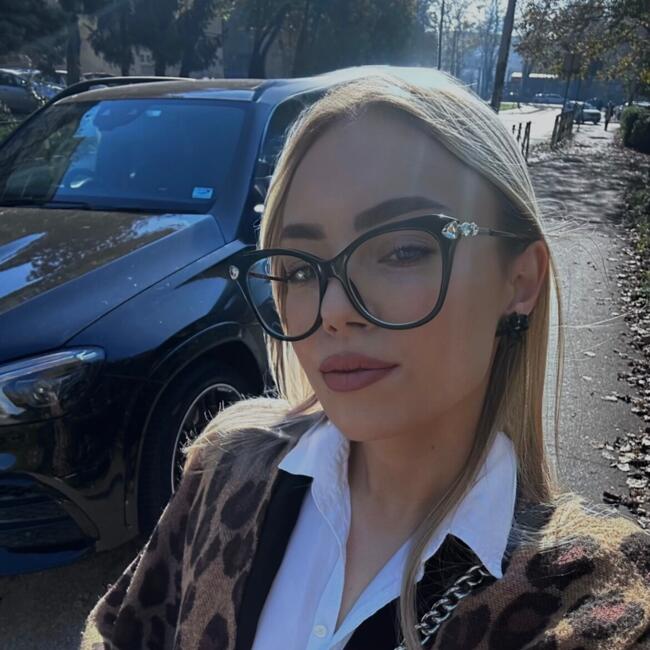 Bebisiterka u Beograd: Iva