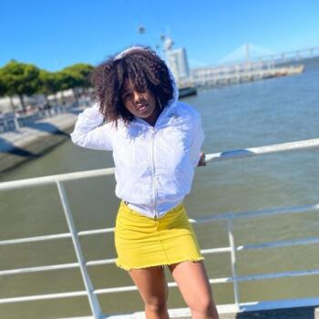 Babysitter em Amadora: Nady