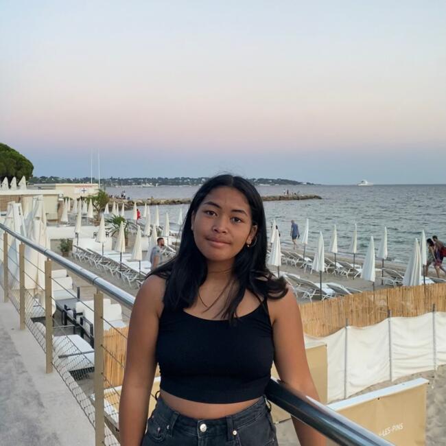 Babysitter in Saint-Cyr-l'École: Miangola