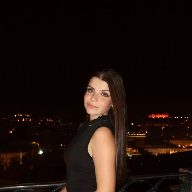 Babysitter in Sintra: Joana