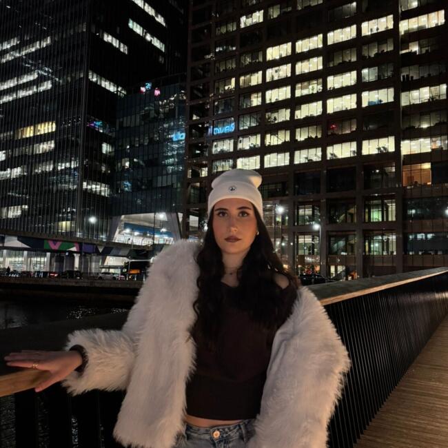 Canguro en Roquetas de Mar: Aitana