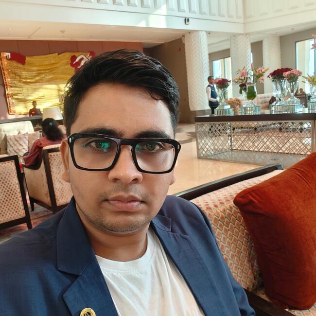 अहमदाबाद में बेबीसिटिंग की नौकरी: Meet