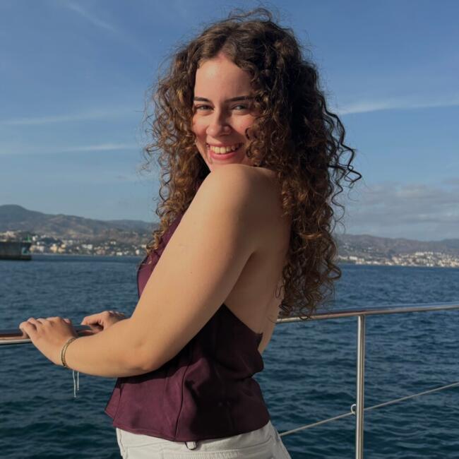 Babysitter in Lisbon: Bruna