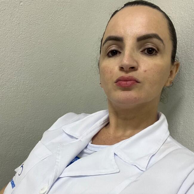 Babysitter in Cachoeiro de Itapemirim: Flavia