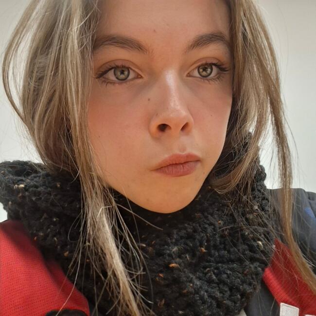 Babysitter in Roubaix: Lola