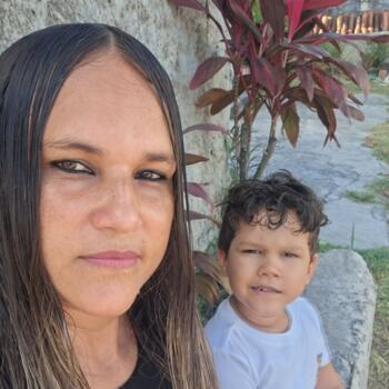 Babá em Brasília: Leila