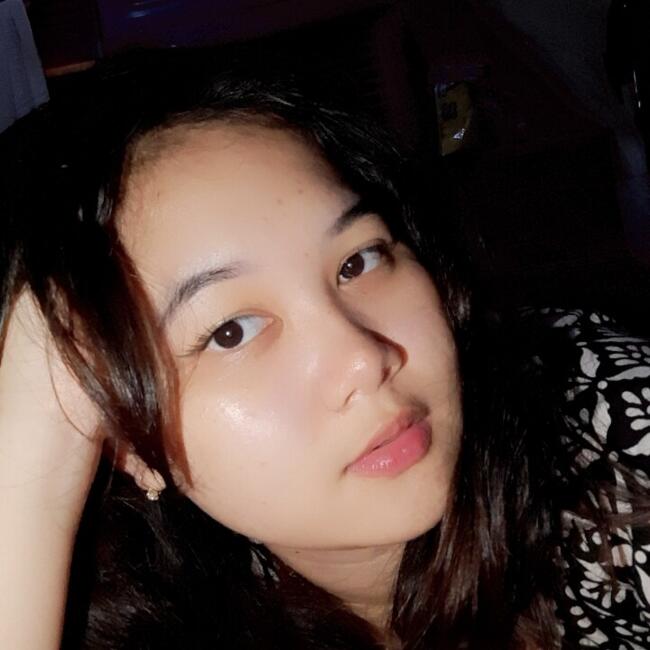 Babysitting job in Jakarta: Dewi