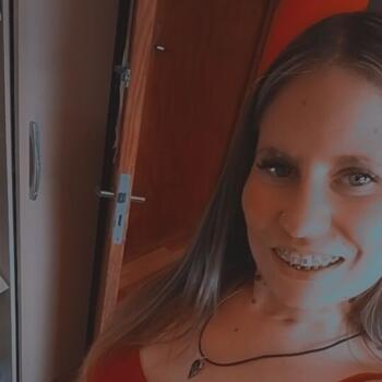 Babá em Campo Magro: Yasmim