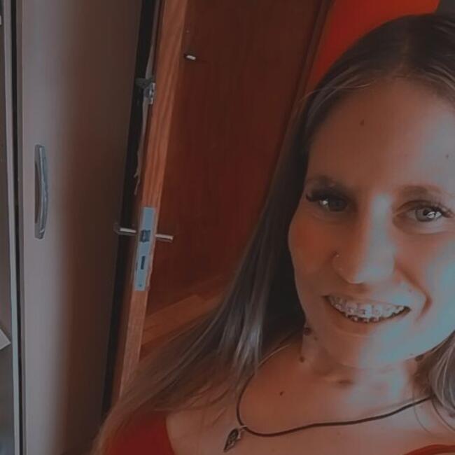 Babá em Campo Magro: Yasmim