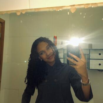 Babysitter Uberlândia: Perlla