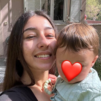 Babysitter Αθήνα: Μυρτώ