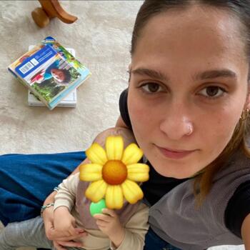 Babysitter in Berlin: Maya