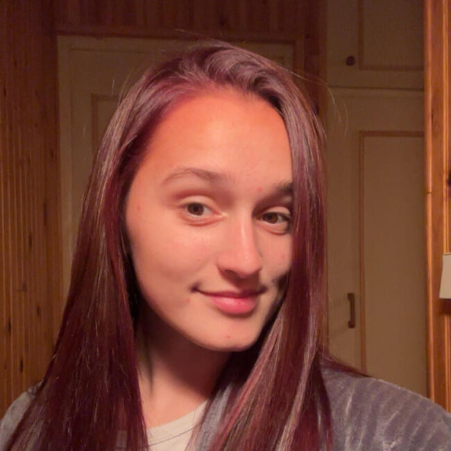 Babysitter in Charmoy (Yonne): Clara