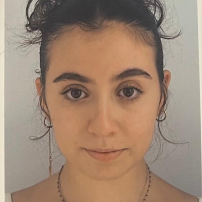 Baby-sitter à Grenoble: Lena