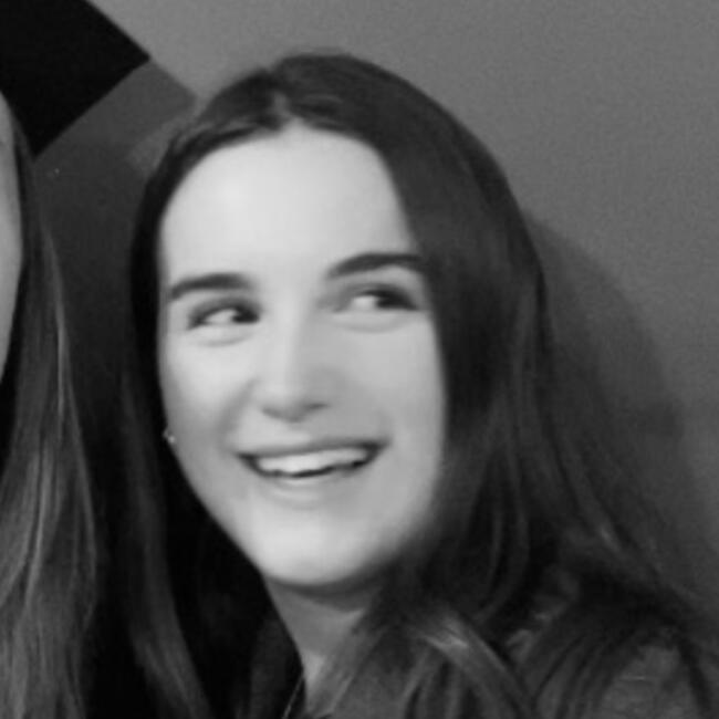 Babysitter in Montluçon: Raphaëlle