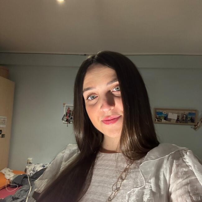 Babysitter in Alcoy: Nicole