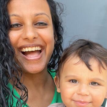 Trabalho de babysitting em Leiria: Trabalho de babysitting Sagarika