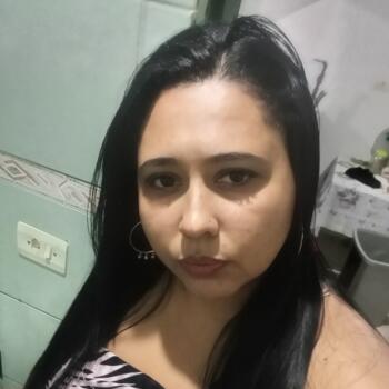 Babysitter Recife: Fernanda